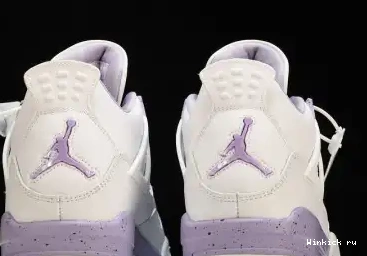 - RETRO JORDAN 4 SB 0605